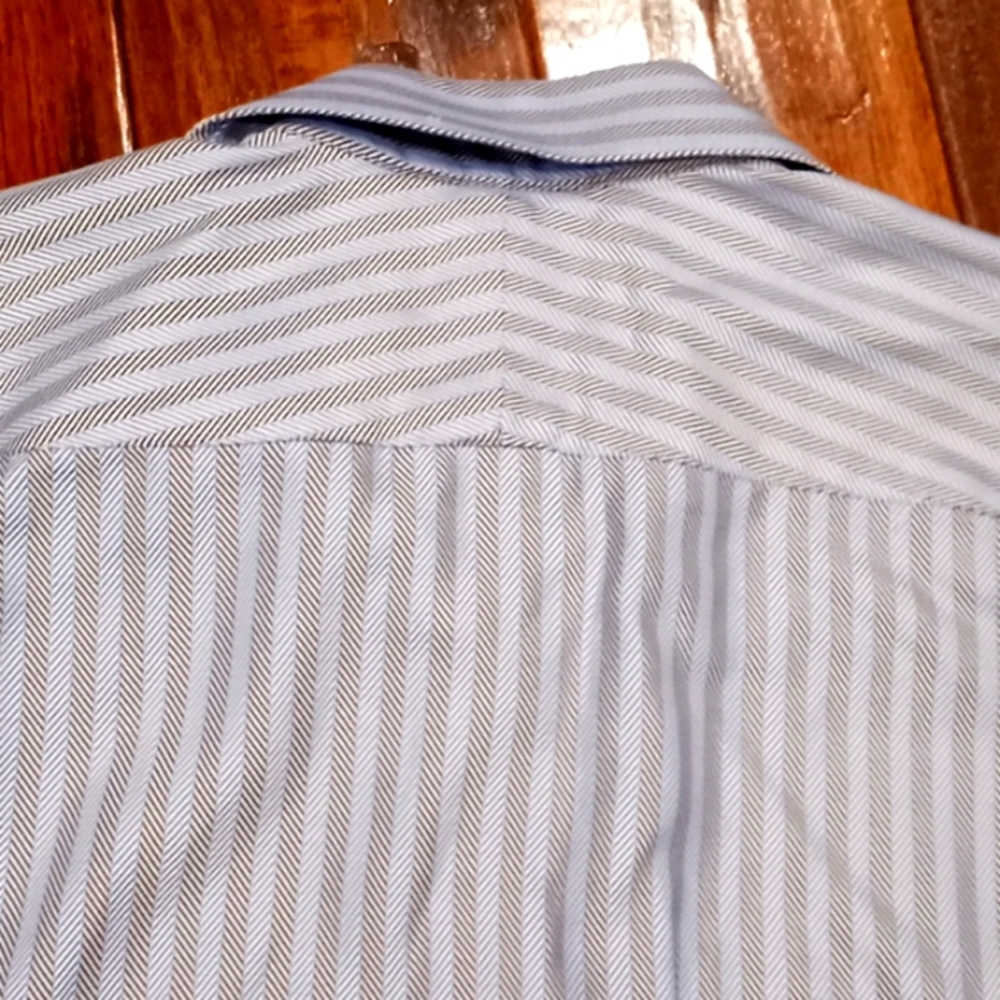Express Shirt - Picture 7 of 7